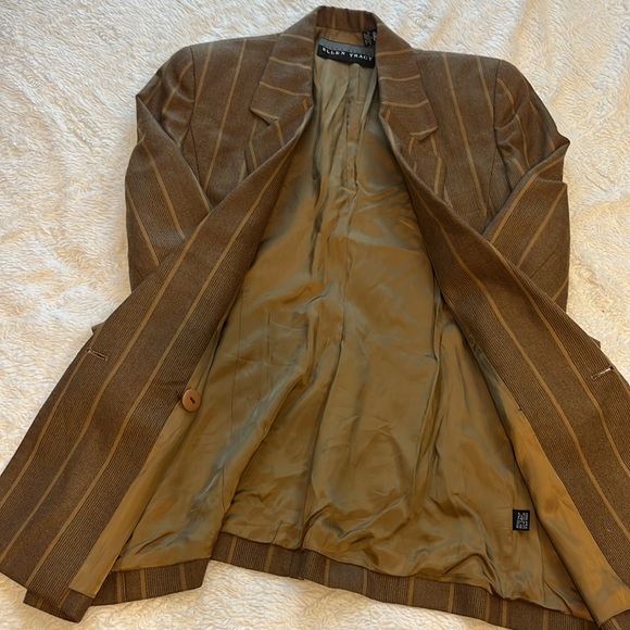 Ellen Tracy Tan Oversized Blazer/ Size 4 / Ellen Tracy Tan Oversized Blazer - Picture 7 of 8
